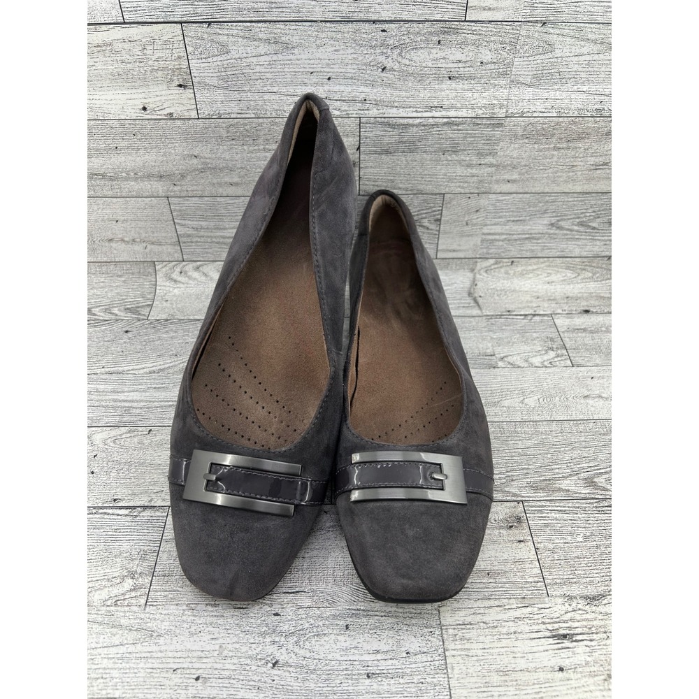 Clarks Womens Grey Suede Square Toe Buckle Flats Shoes 26110356 Size 8.5 M